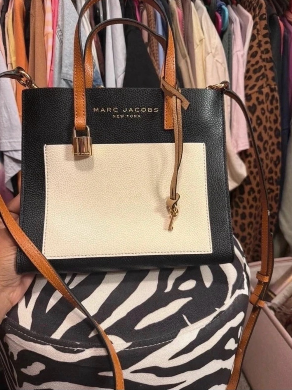 Mark Jacobs color block in mini